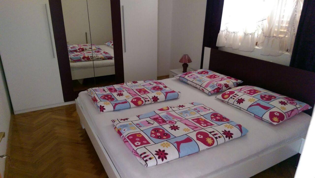 Apartmani Slavica Biograd Na Moru Exteriér fotografie