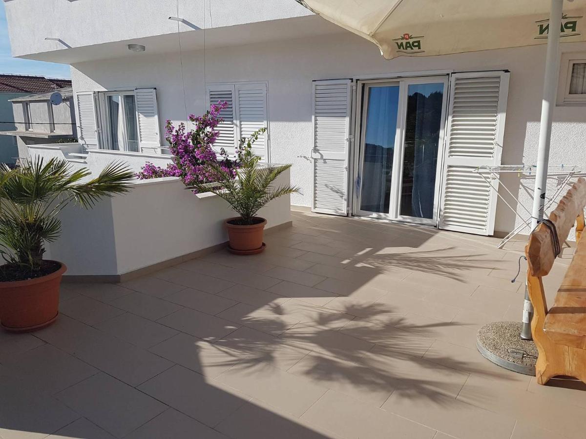 Apartmani Slavica Biograd Na Moru Exteriér fotografie